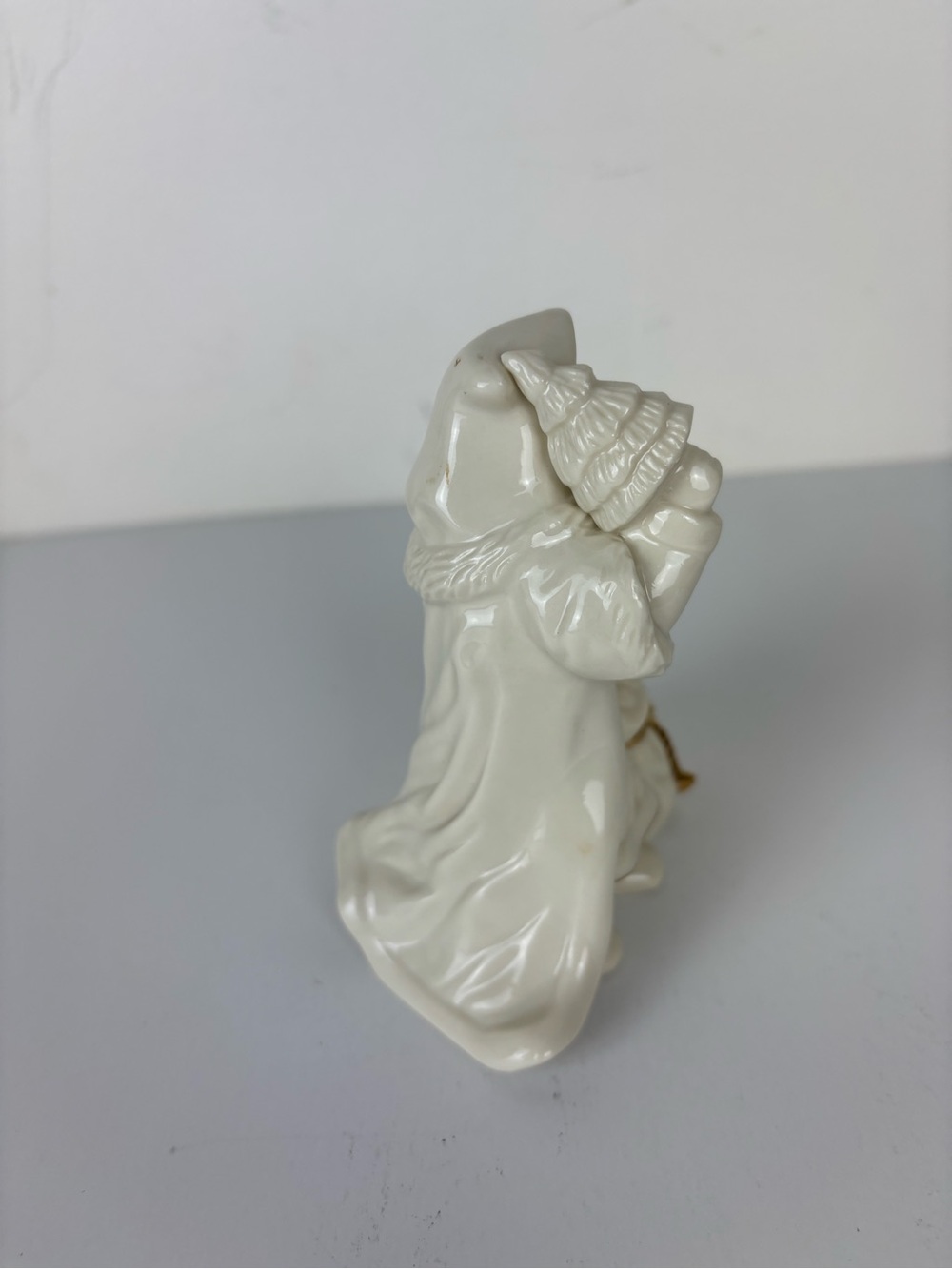 Lenox White Ceramic Santa Figurine with Gold Accents - Picture 7 of 10